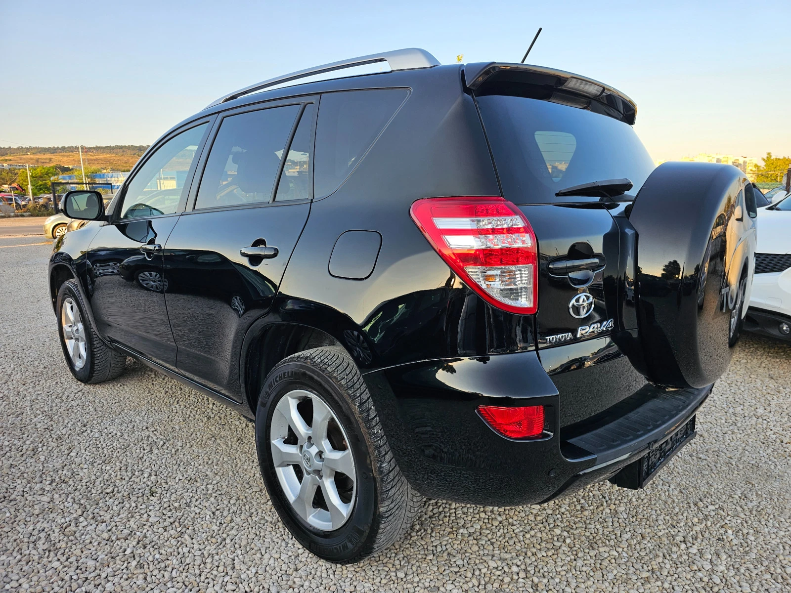 Toyota Rav4 2.2D-4D, 150к.с., 4х4, Facelift  - изображение 5