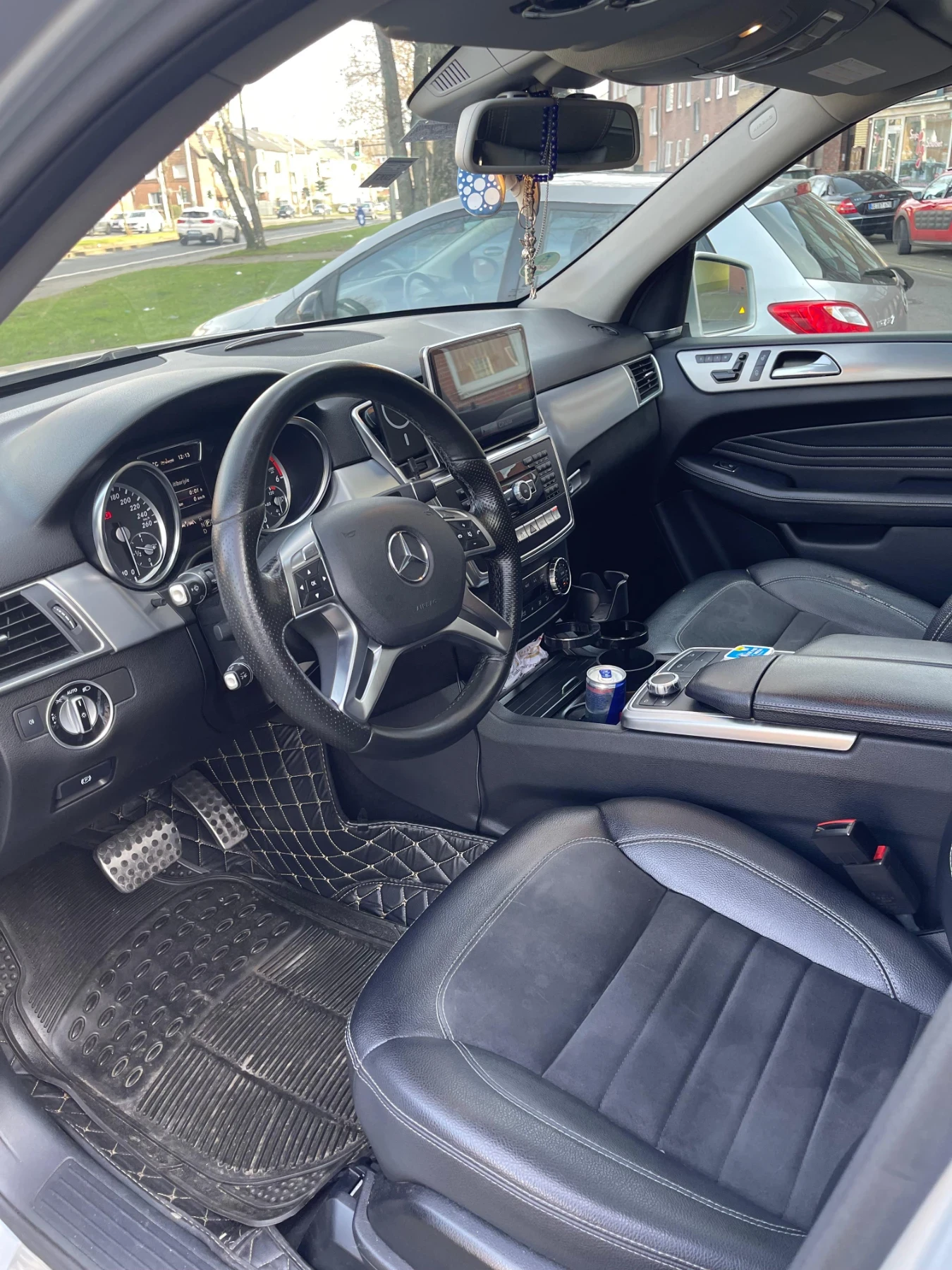 Mercedes-Benz ML 350  - изображение 8