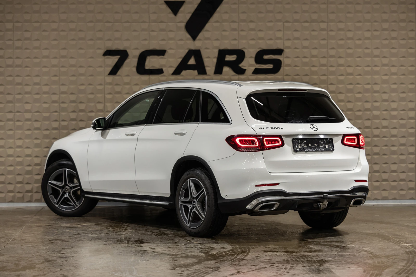 Mercedes-Benz GLC 300 D* 4MATIC* 9G* TRONIC* Cruise* ПАНОРАМА* Burmester - изображение 4