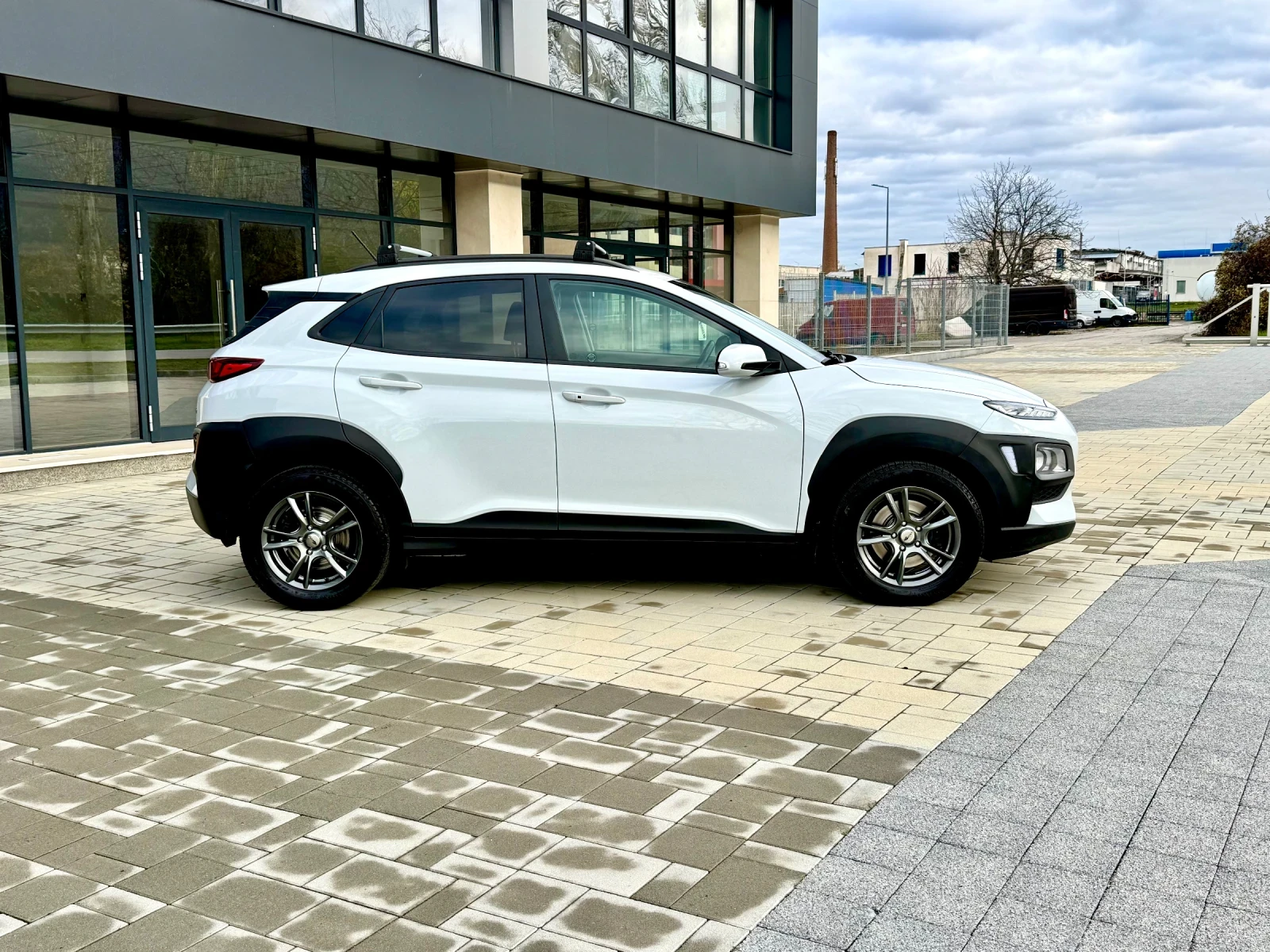 Hyundai Kona 2.0i 4х4  - изображение 4
