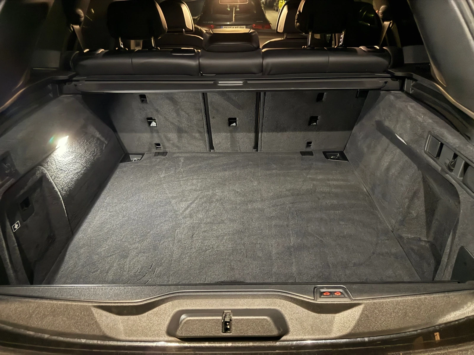 BMW X5 40i xDrive + 22-�� ������ � ���� | Mobile.bg � ����������� 17