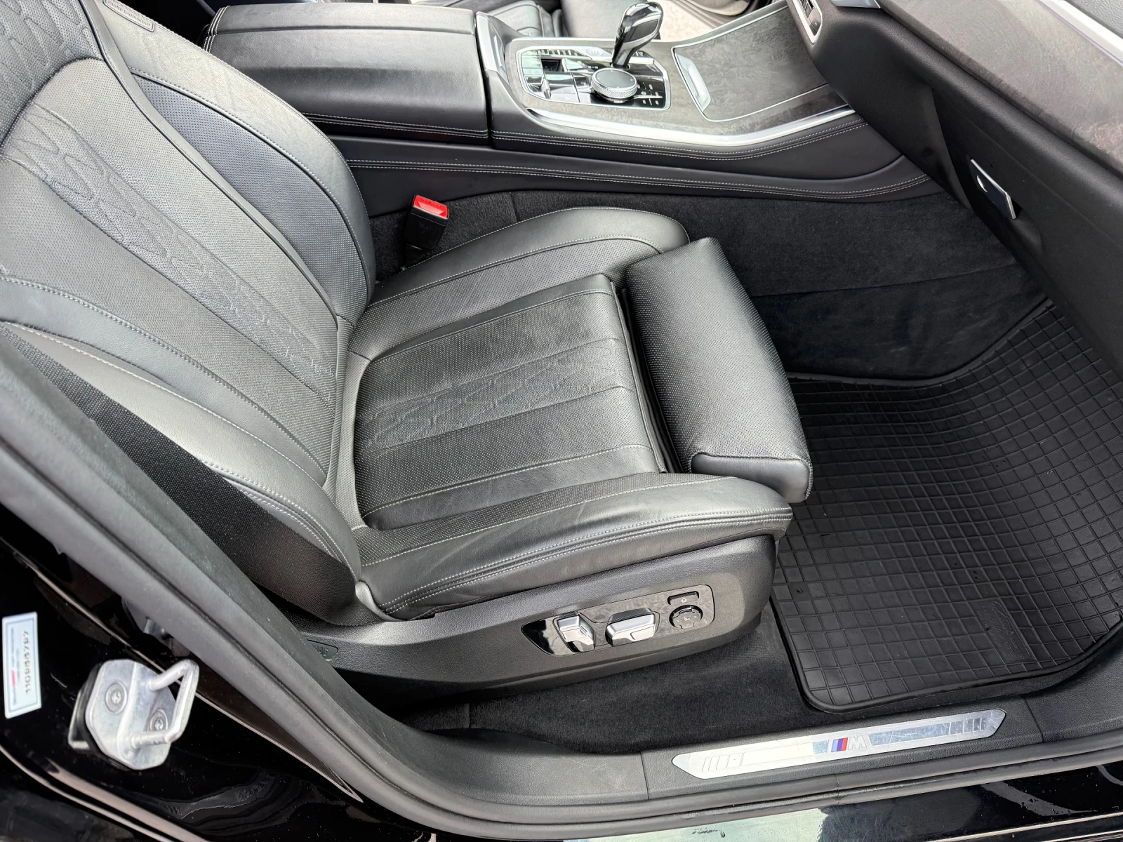 BMW X5 40i xDrive, снимка 16 - Автомобили и джипове - 53407869