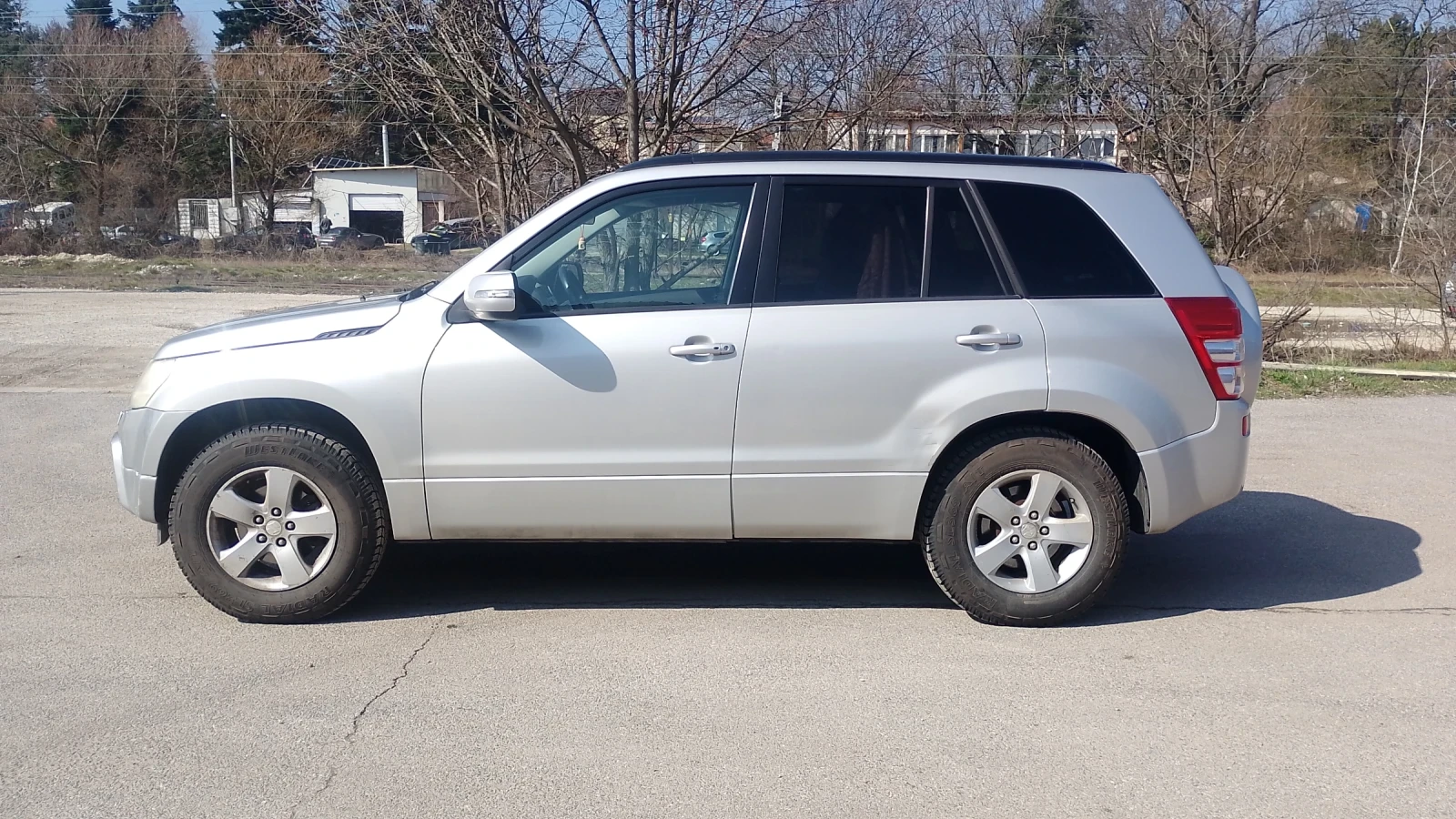 Suzuki Grand vitara 2.4i, снимка 4 - Автомобили и джипове - 54245305