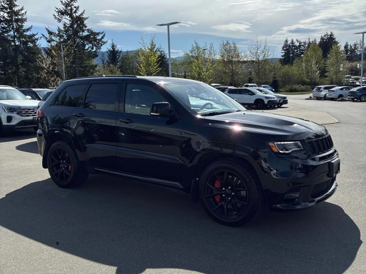 Jeep Grand cherokee SRT* Pano* 360view* Подгрев* Обдухване* Телевизори, снимка 4 - Автомобили и джипове - 54333767