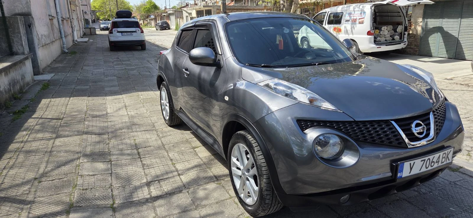 Nissan Juke, снимка 9 - Автомобили и джипове - 54341080