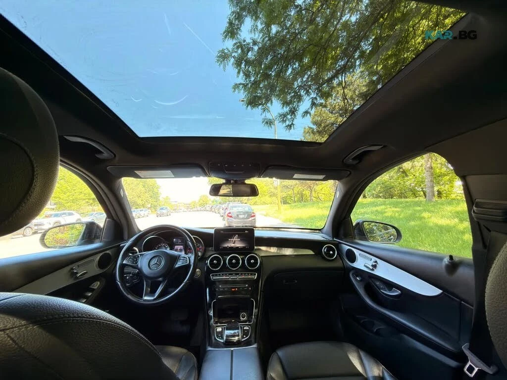 Mercedes-Benz GLC 300 AMG* ПАНОРАМА* ПАМЕТ* ПОДГРЕВ* КАМЕРА, снимка 11 - Автомобили и джипове - 55706250