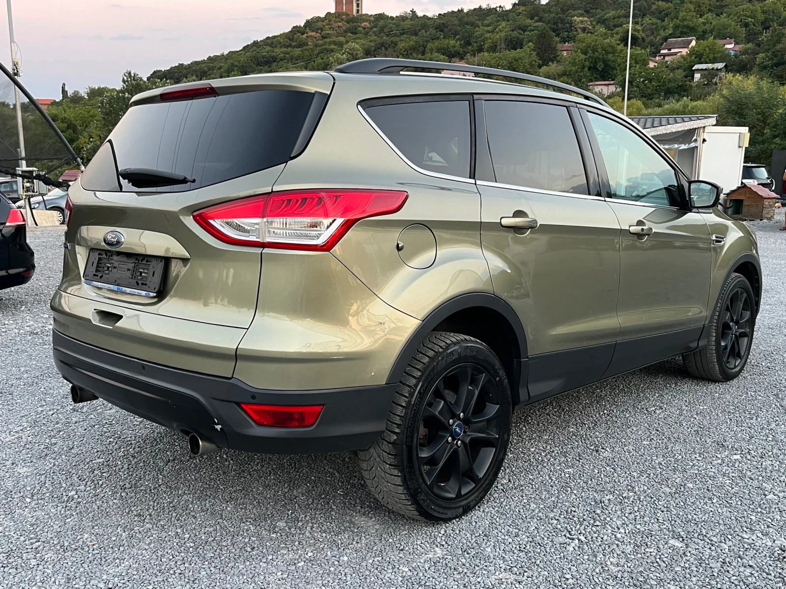 Ford Kuga 2.0 TDCI 4x4 full, снимка 6 - Автомобили и джипове - 56039257