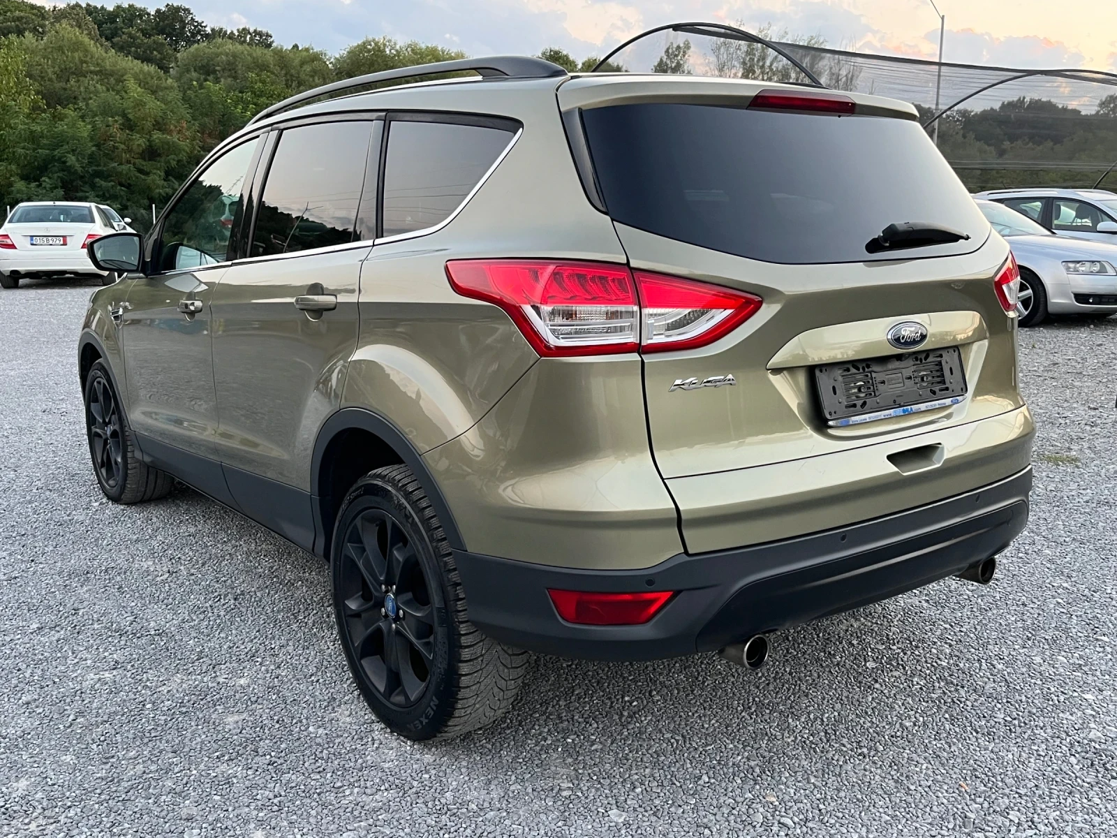 Ford Kuga 2.0 TDCI 4x4 full, снимка 4 - Автомобили и джипове - 56039257