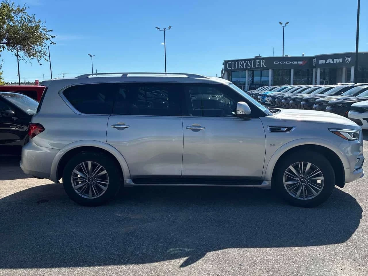 Infiniti QX80 / LIMITED 7 Passenger / �� ���������������� | Mobile.bg � ����������� 3