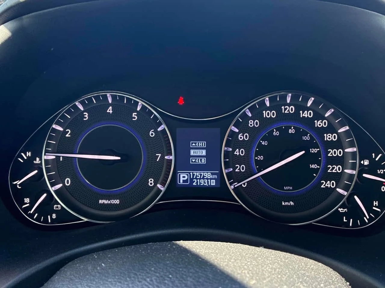 Infiniti QX80 / LIMITED 7 Passenger / �� ���������������� | Mobile.bg � ����������� 8