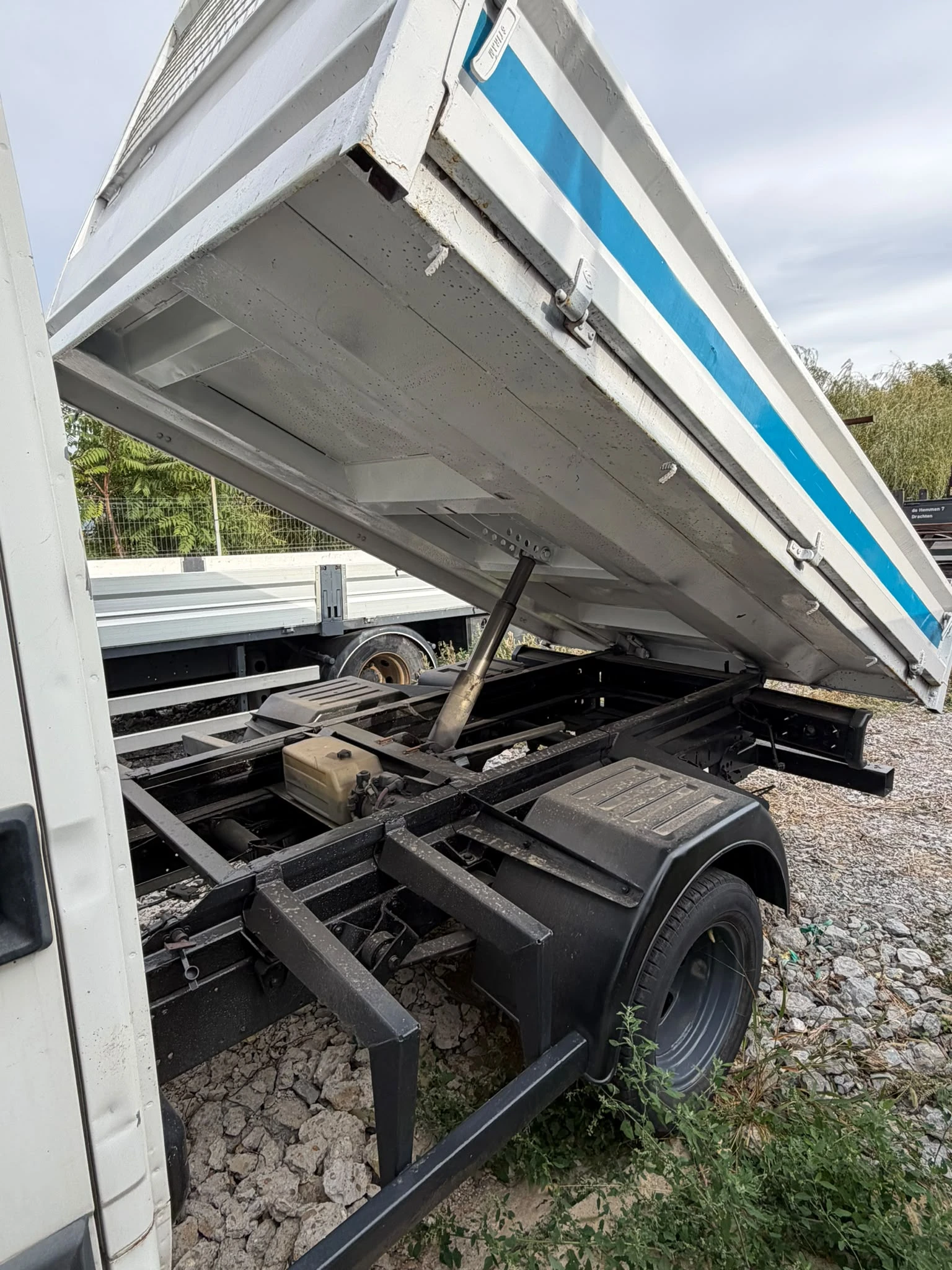 Iveco 3512 Климатроник САМОСВАЛ  2.3HPIDC, снимка 11 - Бусове и автобуси - 52358608