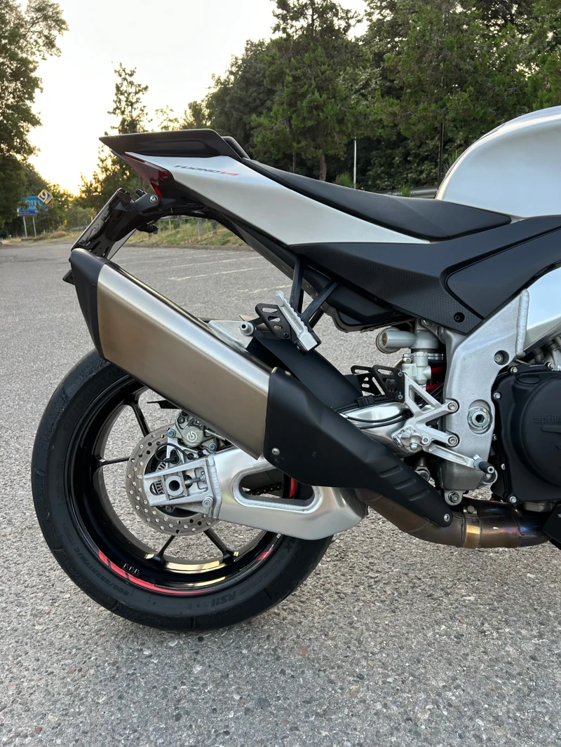 Aprilia Tuono 1100 V4 , снимка 11 - Мотоциклети и мототехника - 49745214