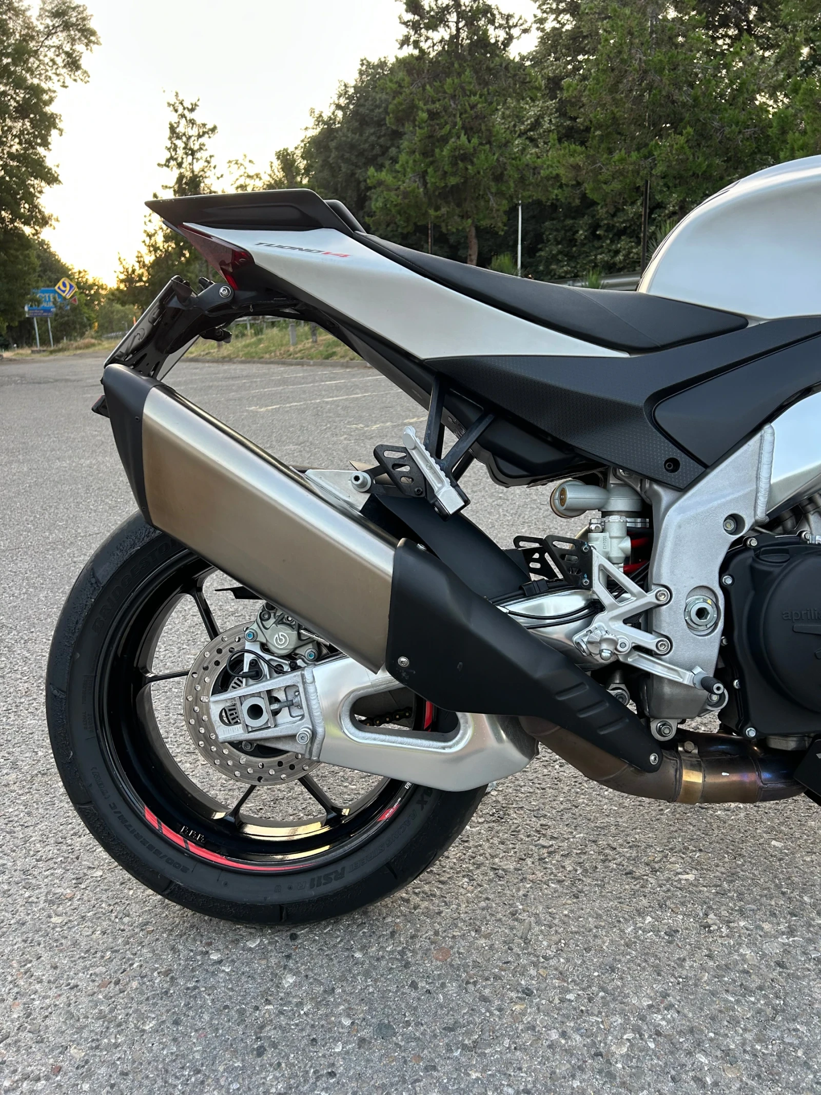 Aprilia Tuono 1100 V4  | Mobile.bg � ����������� 11