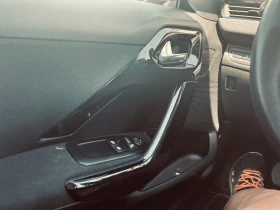 Peugeot 208 1.4i ESKLUZIVE , снимка 6