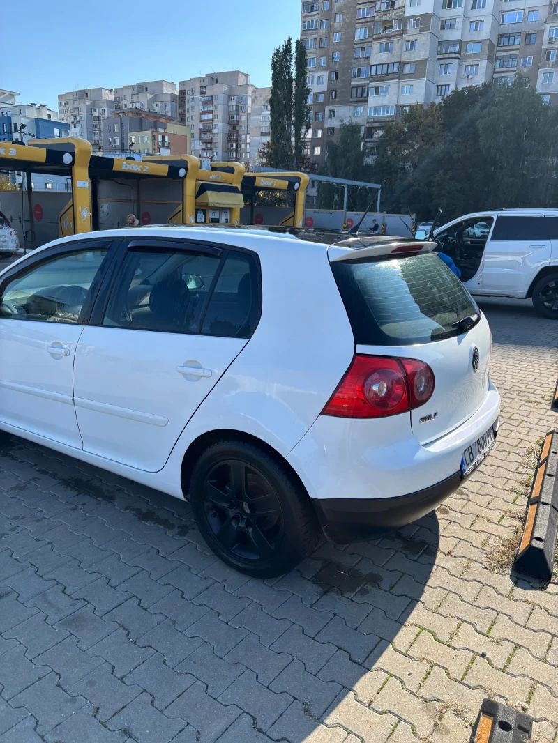 VW Golf, снимка 4 - Автомобили и джипове - 47557678