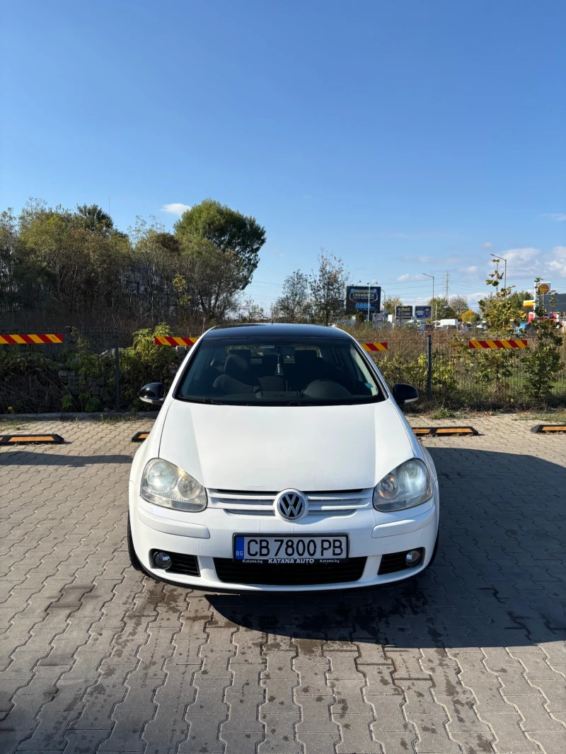 VW Golf, снимка 1 - Автомобили и джипове - 47557678