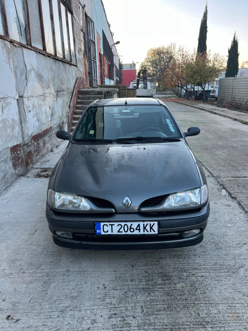 Renault Megane, снимка 1 - Автомобили и джипове - 48044446