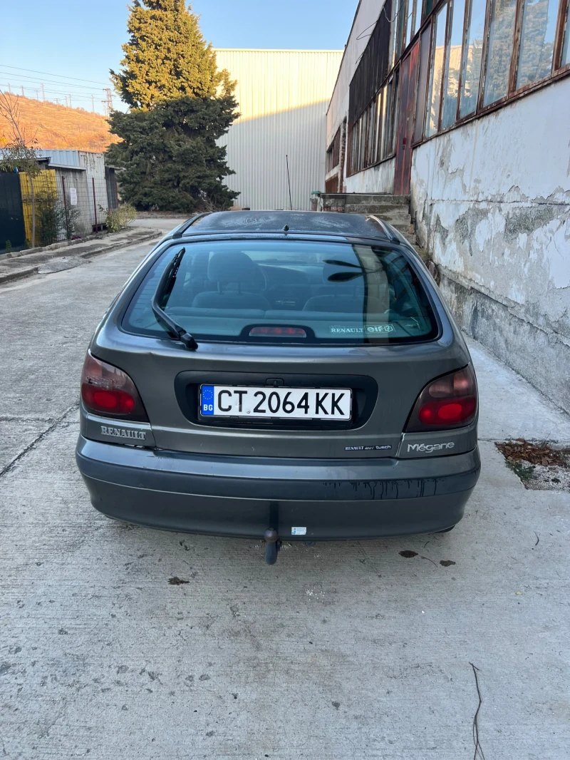 Renault Megane, снимка 3 - Автомобили и джипове - 48044446