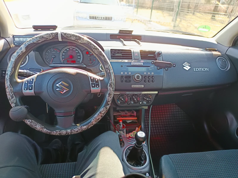 Suzuki Swift 1.3 benzin gaz inj, снимка 10 - Автомобили и джипове - 52373061