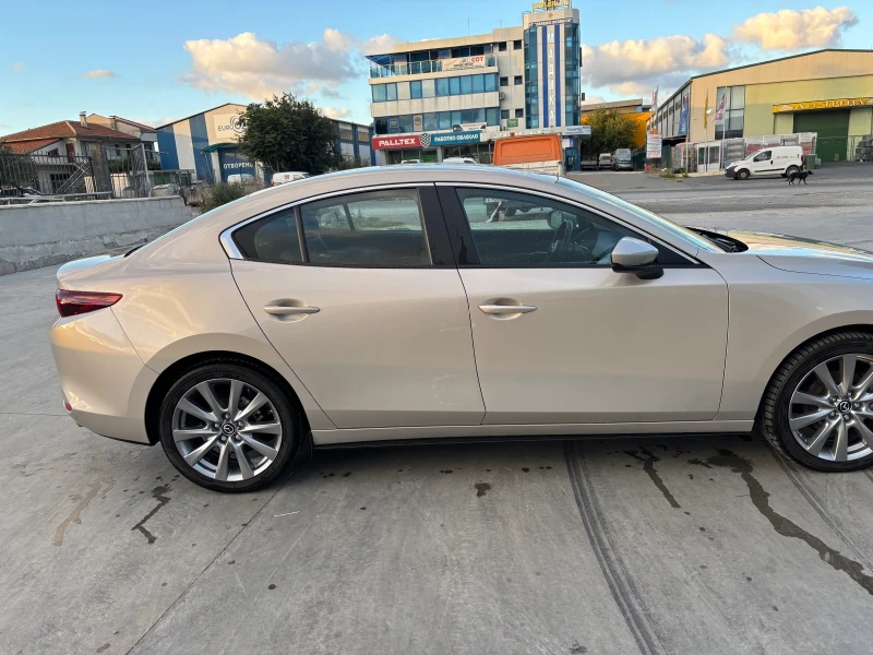 Mazda 3 Skyactive G, снимка 6 - Автомобили и джипове - 52230105