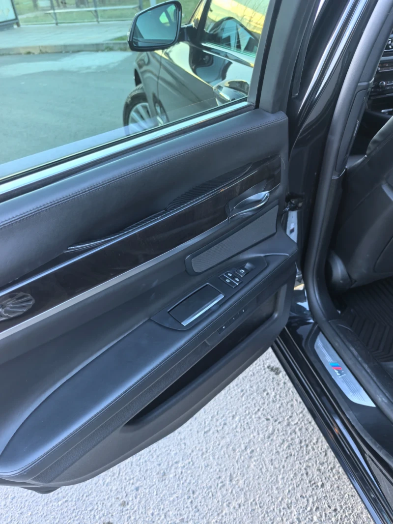 BMW 740, снимка 10 - Автомобили и джипове - 53055866