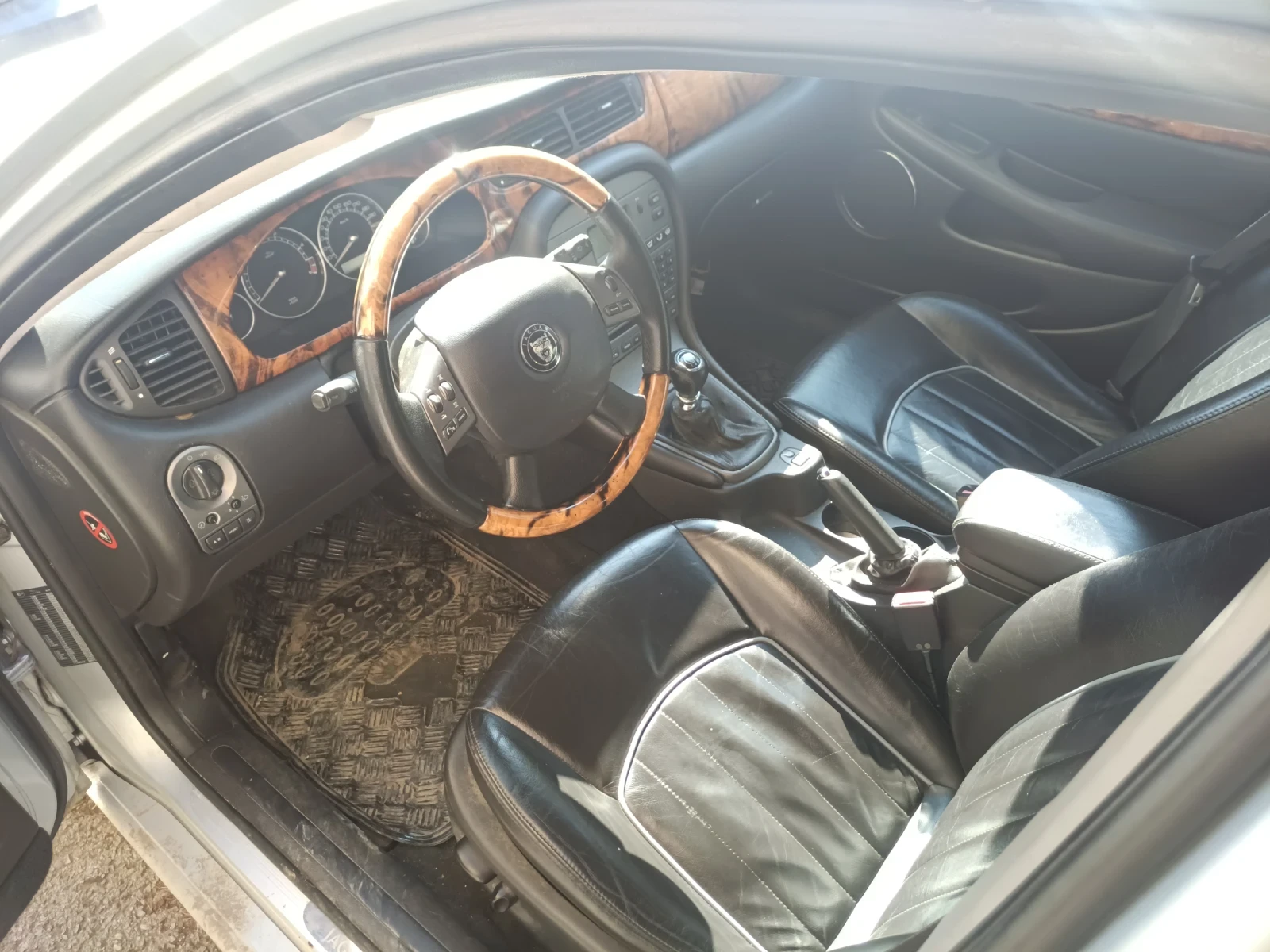 Jaguar X-type 2.2D - изображение 6