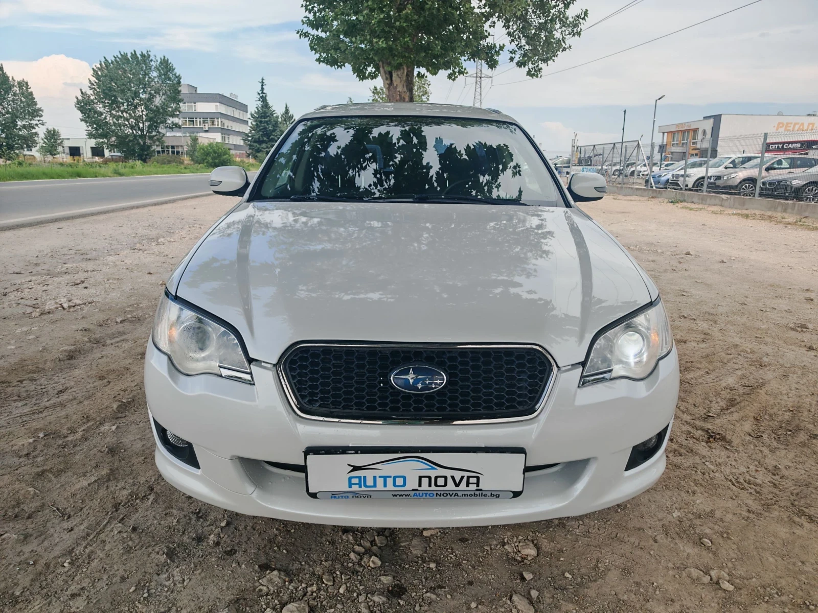 Subaru Legacy 2.0 БЕНЗИН 150 К.С.4х4!BI-FUEL! УНИКАЛНО СЪСТОЯНИЕ - изображение 2