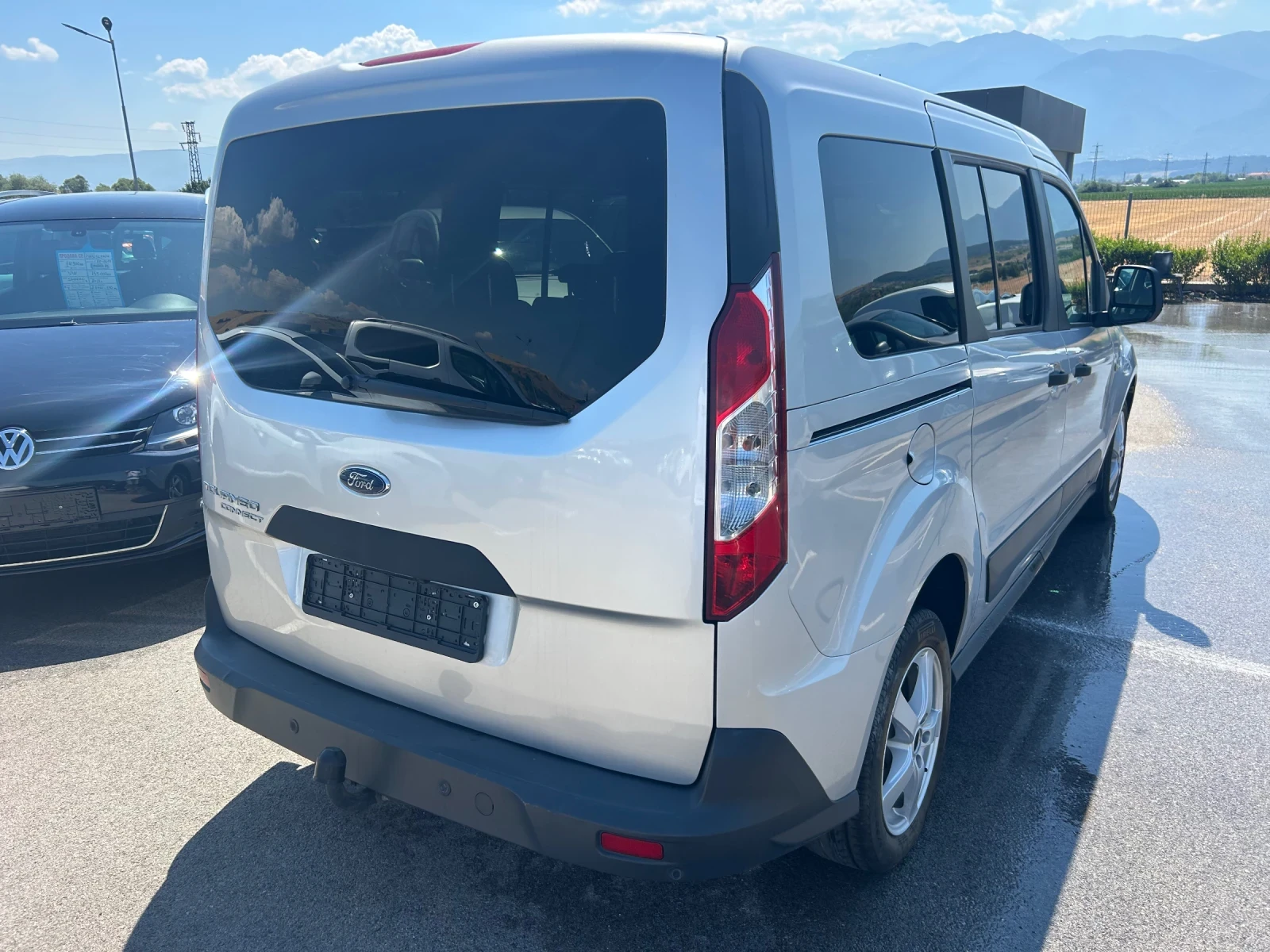 Ford Tourneo Connect  - изображение 5