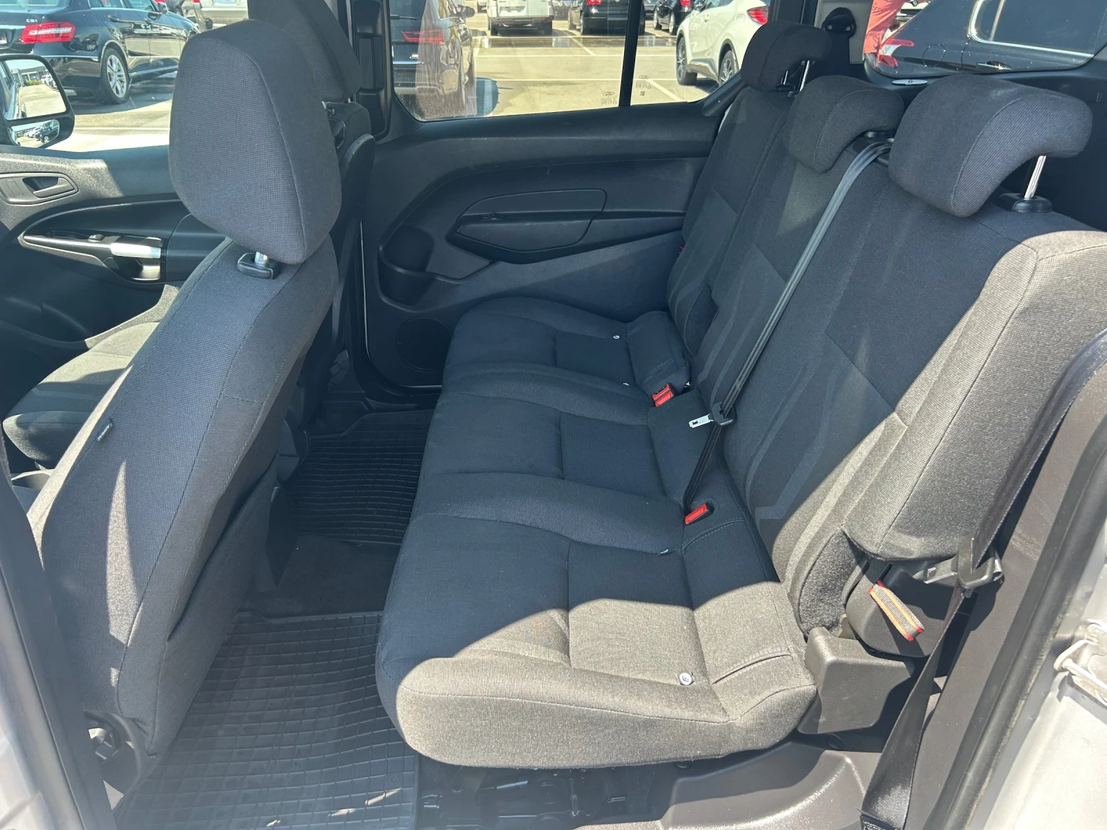 Ford Tourneo Connect  - изображение 8