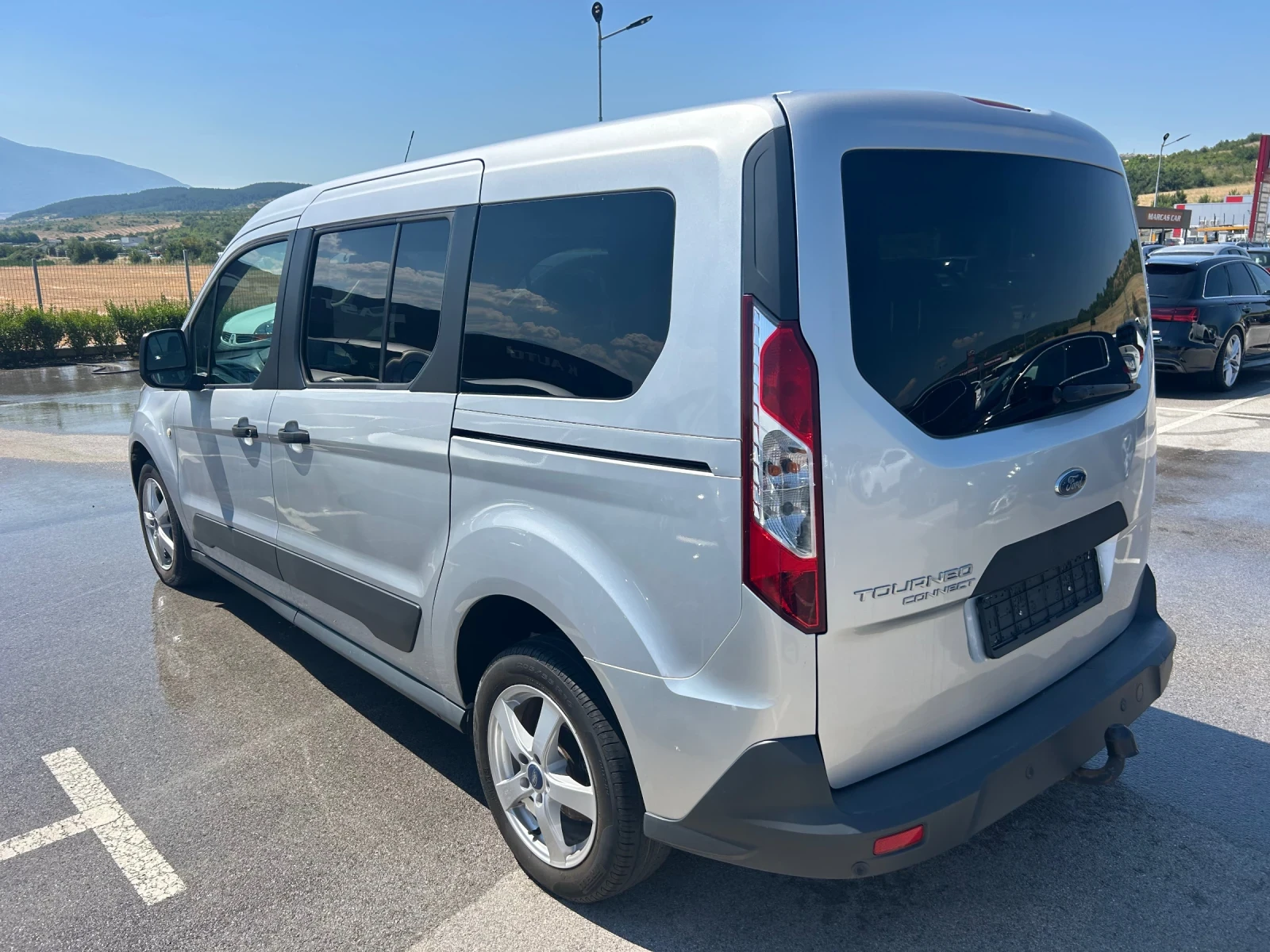 Ford Tourneo Connect  - изображение 4