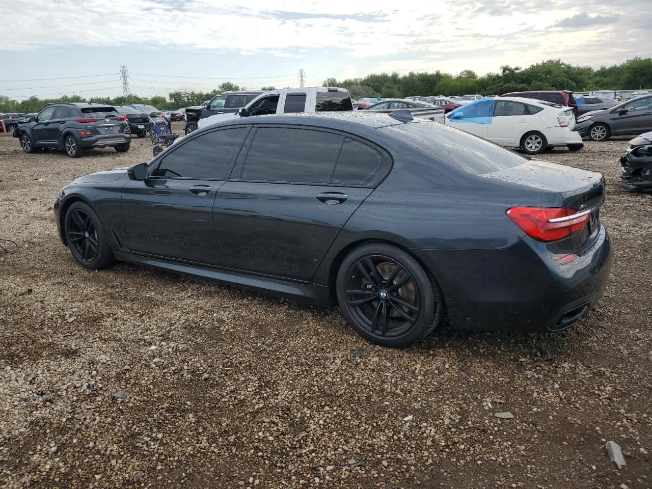 BMW 740 XDRIVE40I - изображение 2