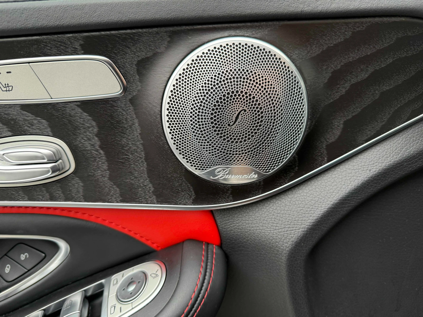 Mercedes-Benz C 63 AMG * CARFAX * БЕЗ ПЪРВОНАЧАЛНА ВНОСКА - изображение 10