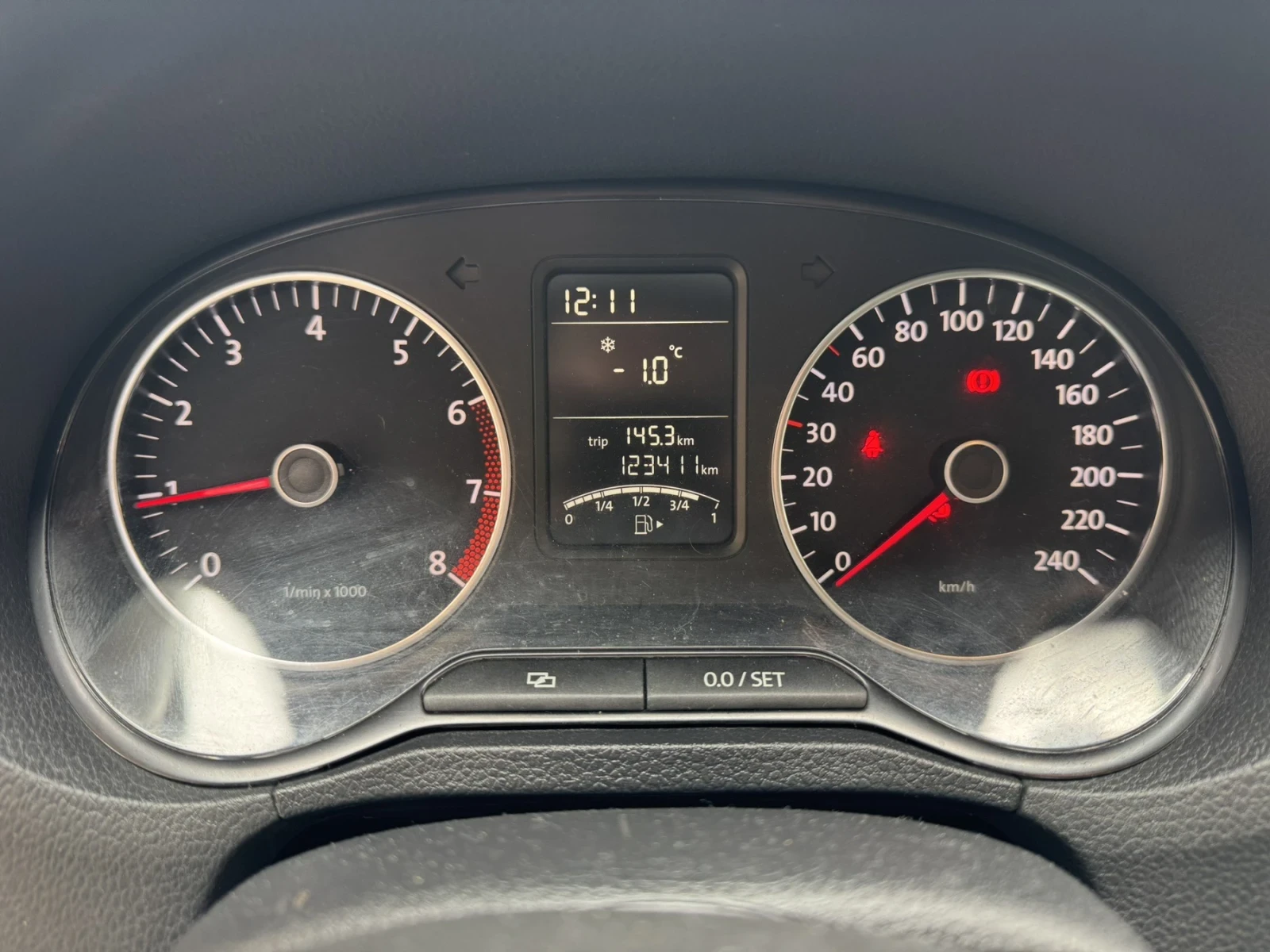 VW Polo  - изображение 9