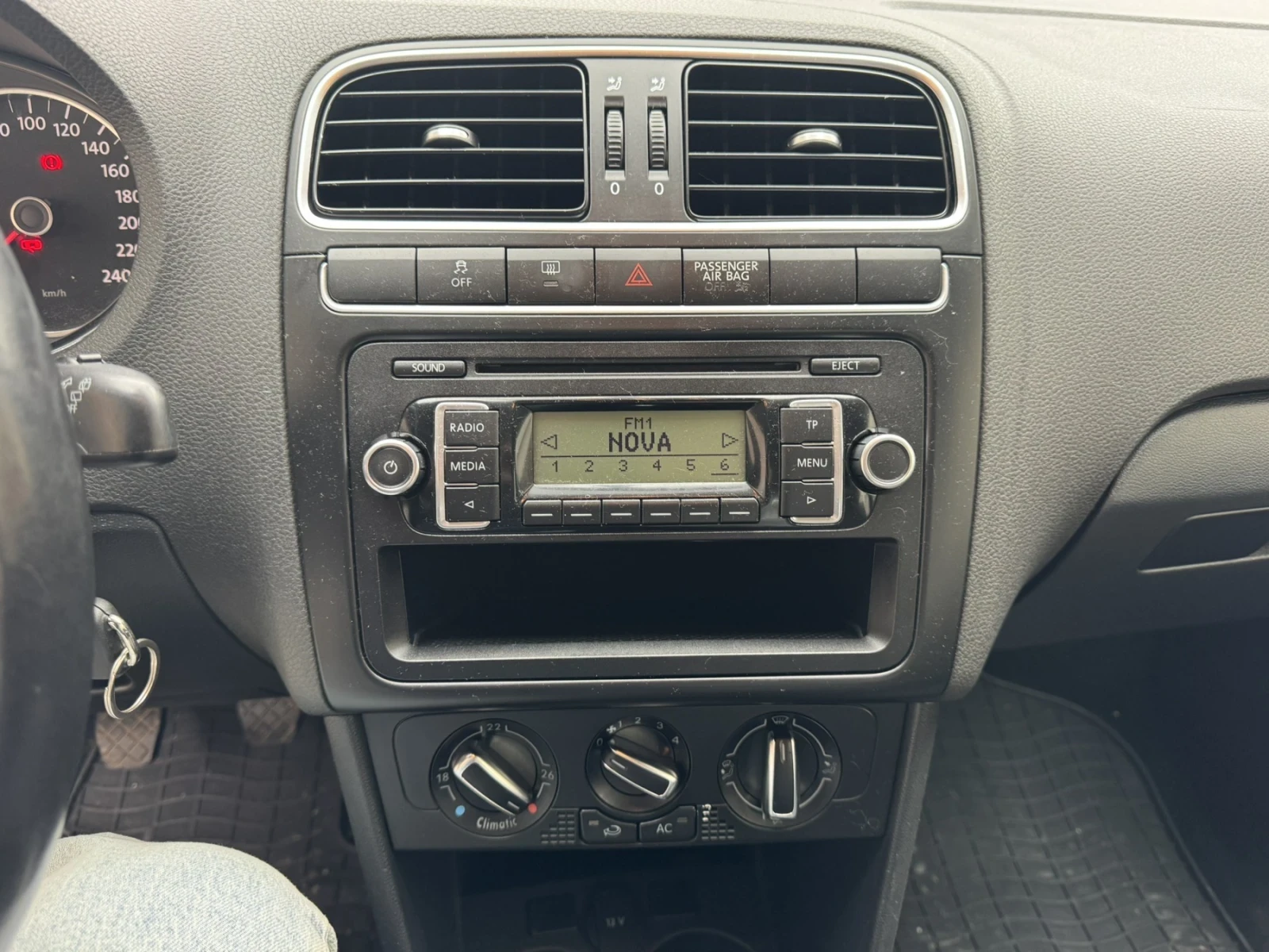 VW Polo  - изображение 10