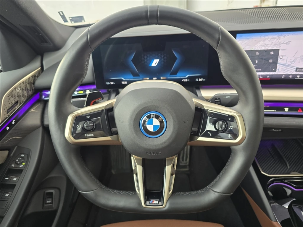 BMW i5 xDrive40, снимка 7 - Автомобили и джипове - 53824170