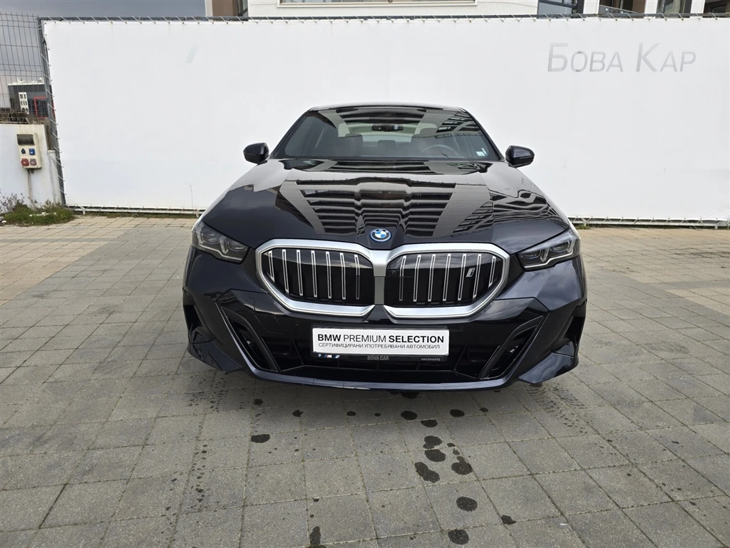 BMW i5 xDrive40, снимка 13 - Автомобили и джипове - 53824170
