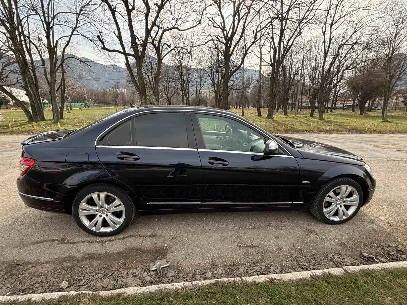 Mercedes-Benz C 280 3.0, снимка 4 - Автомобили и джипове - 54083039