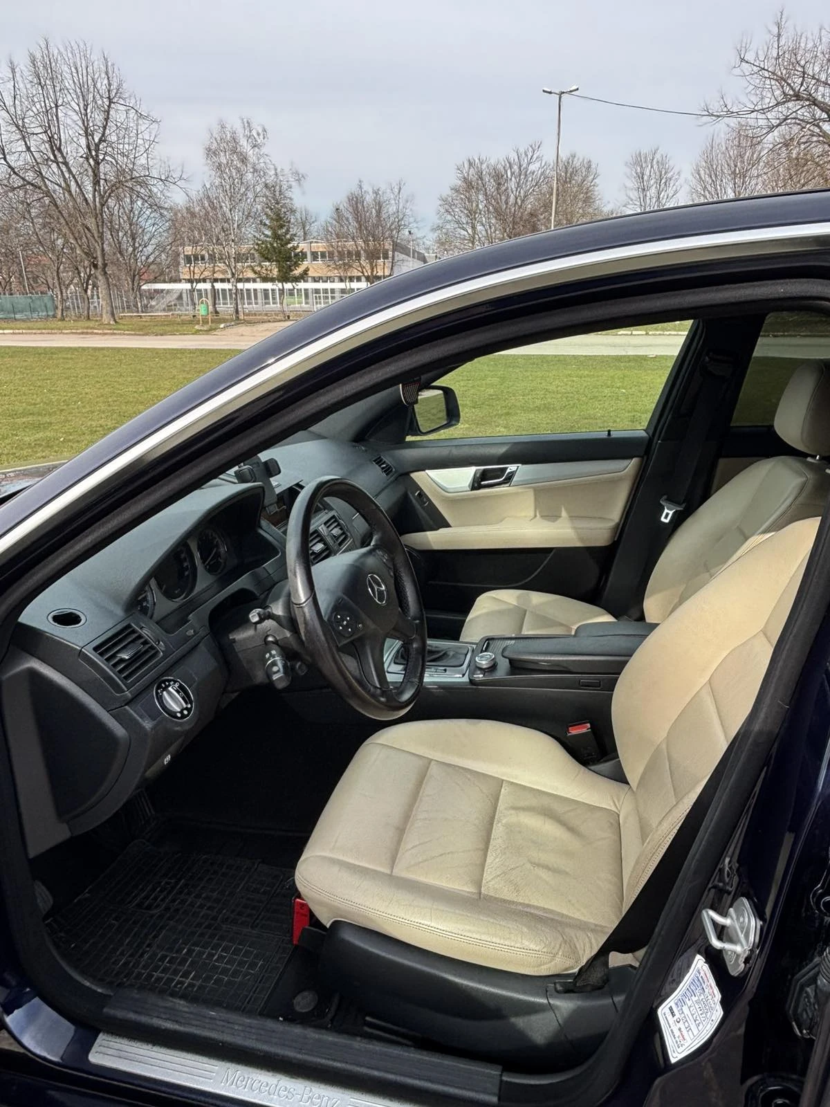 Mercedes-Benz C 280 3.0, снимка 12 - Автомобили и джипове - 54083039