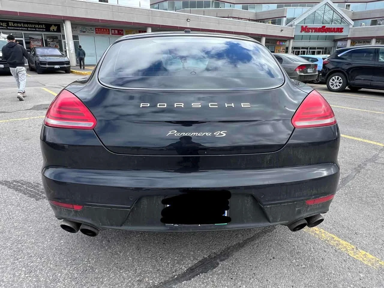 Porsche Panamera 4S * CARFAX * BOSE * ОБДУХВАНЕ * ВЪЗДУШНО ОКАЧВАНЕ, снимка 4 - Автомобили и джипове - 54445305