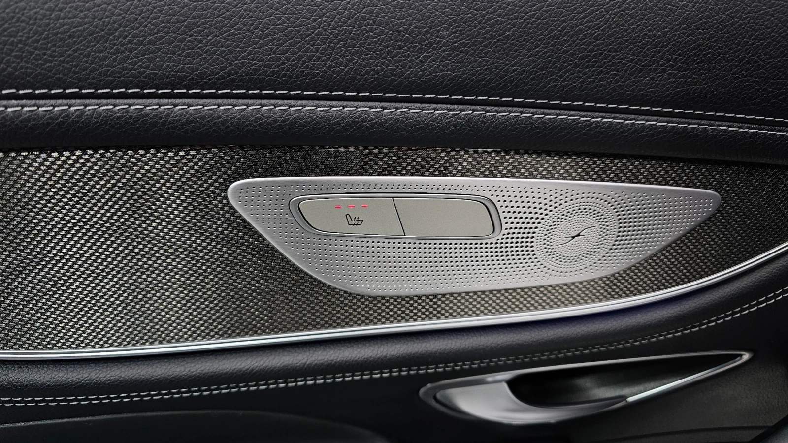 Mercedes-Benz CLS 300 CLS300d AMG Line | DISTRONIC | LED | AMG, снимка 10 - Автомобили и джипове - 54755991