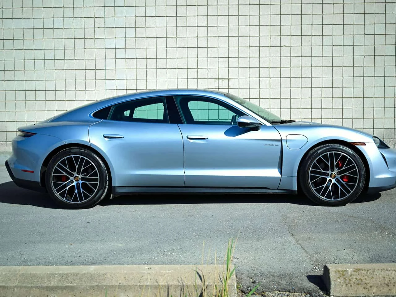 Porsche Taycan 4S Performance battery 93.4  CARFAX, снимка 3 - Автомобили и джипове - 54969819
