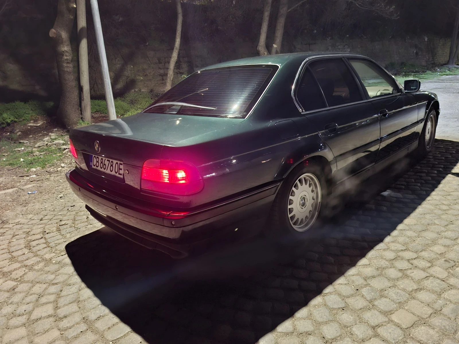 BMW 728 Газ.инж* Двоенстъклопакет* Подгрев* Шибедах* Паркт, снимка 14 - Автомобили и джипове - 55002681