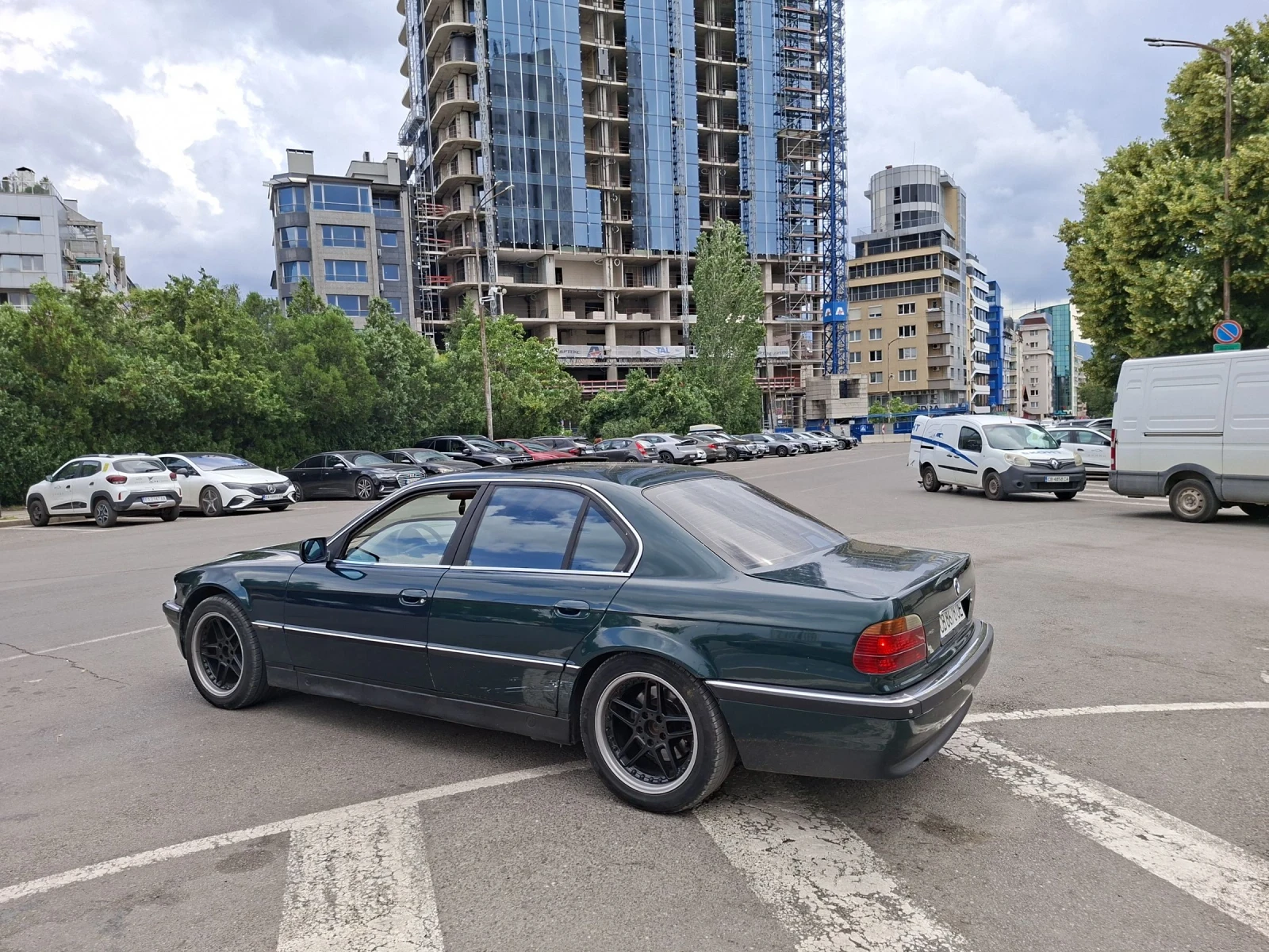 BMW 728 Газ.инж* Двоенстъклопакет* Подгрев* Шибедах* Паркт, снимка 2 - Автомобили и джипове - 55002681