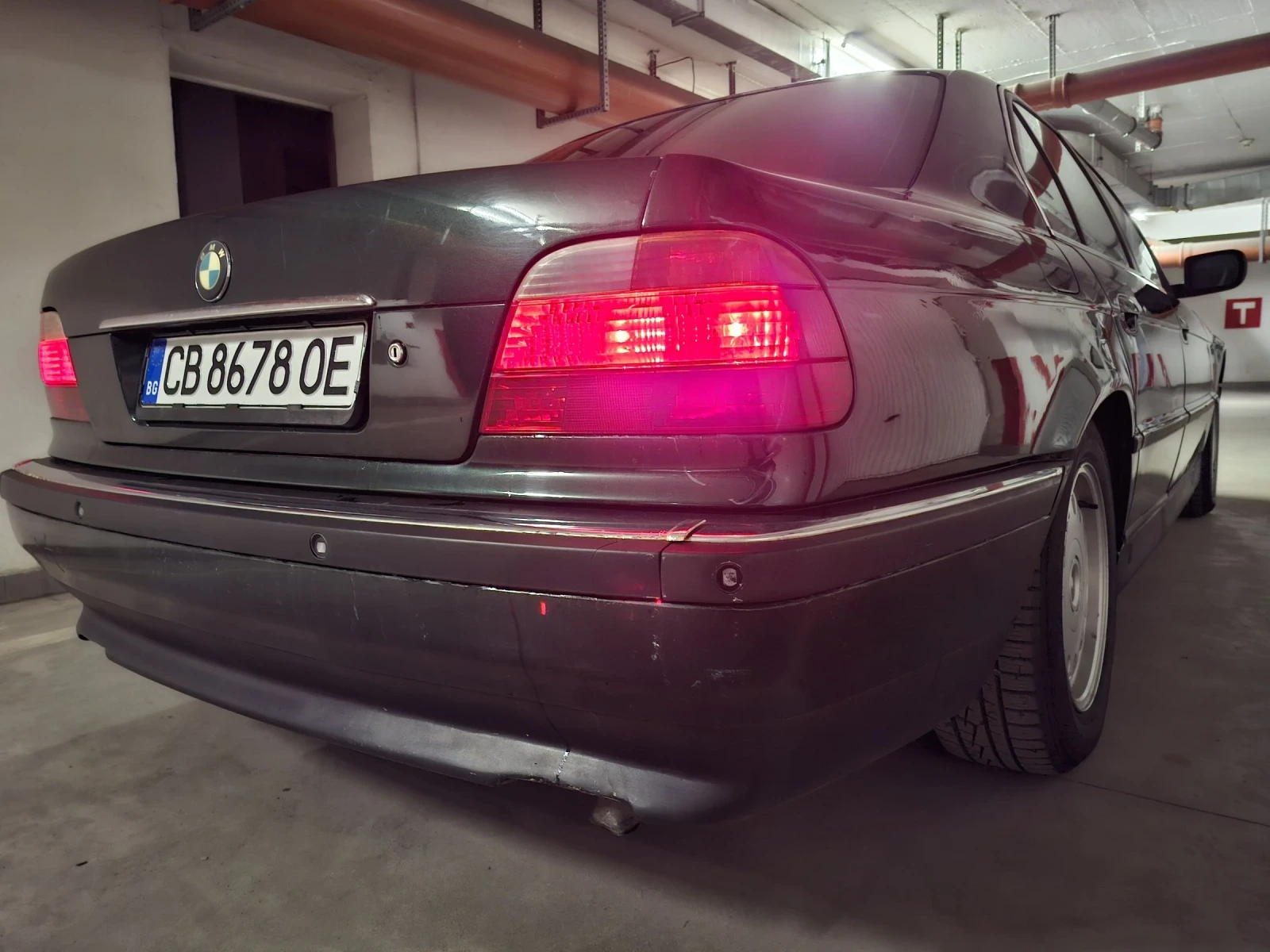BMW 728 Газ.инж* Двоенстъклопакет* Подгрев* Шибедах* Паркт, снимка 11 - Автомобили и джипове - 55002681