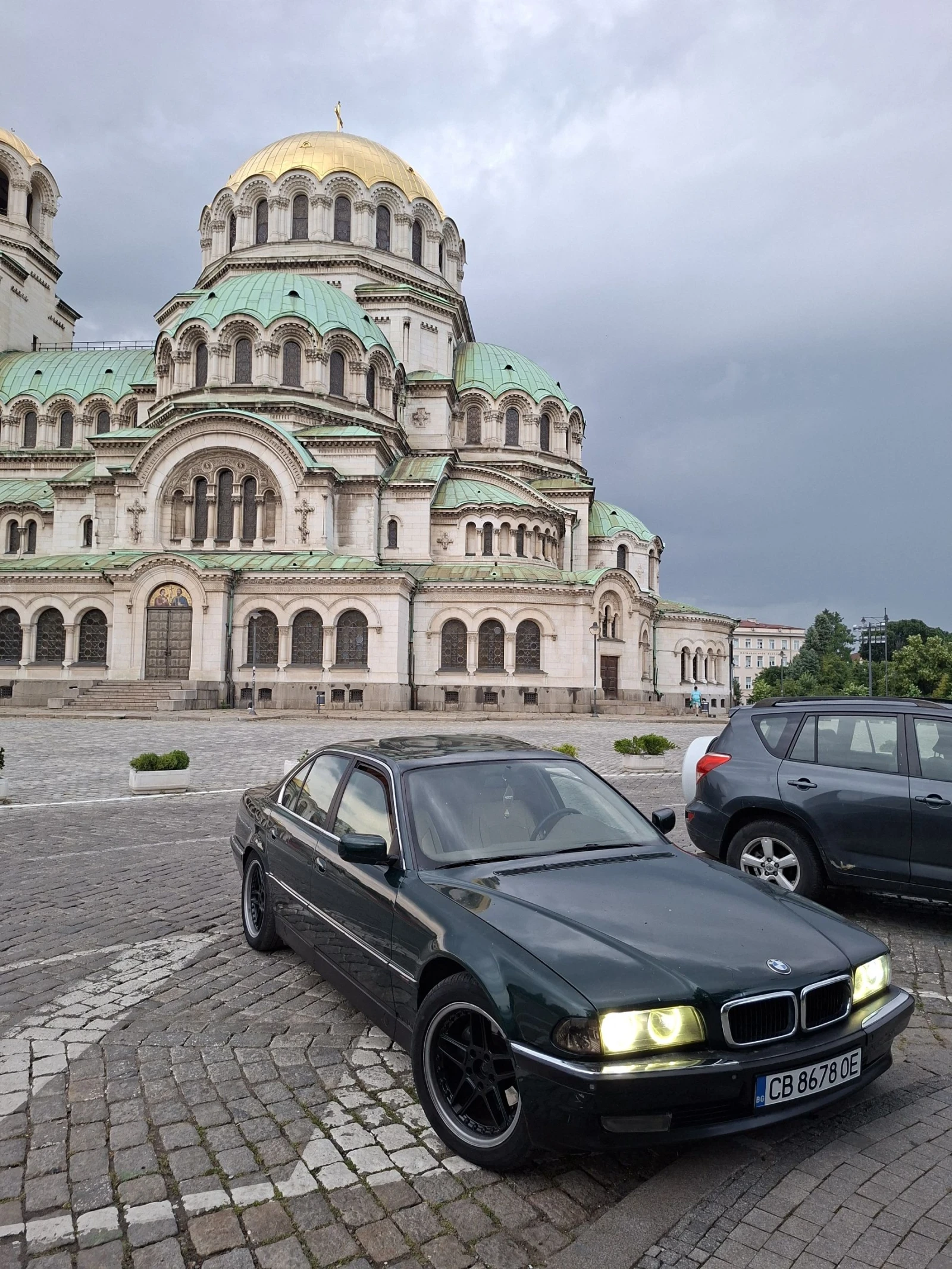 BMW 728 Газ.инж* Двоенстъклопакет* Подгрев* Шибедах* Паркт