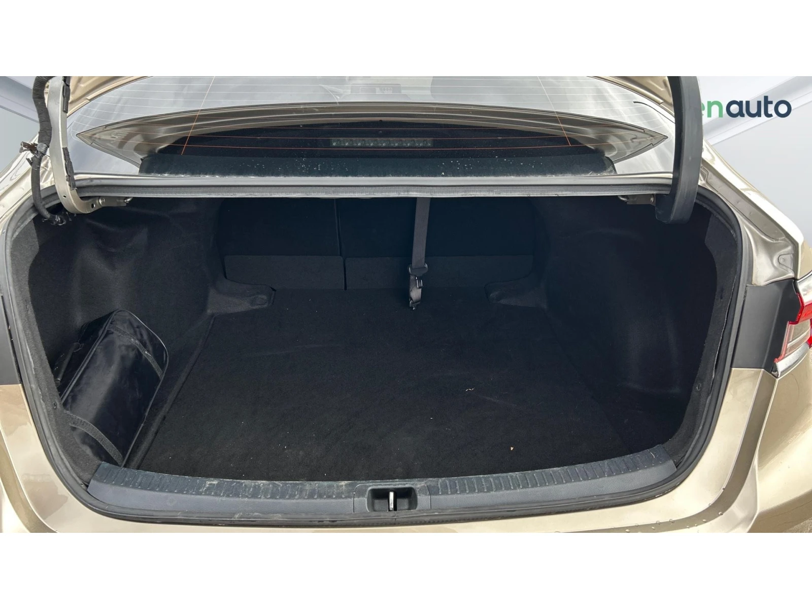 Toyota Corolla 1.5i M/T, Месечна вноска от 227  , снимка 16 - Автомобили и джипове - 55145189