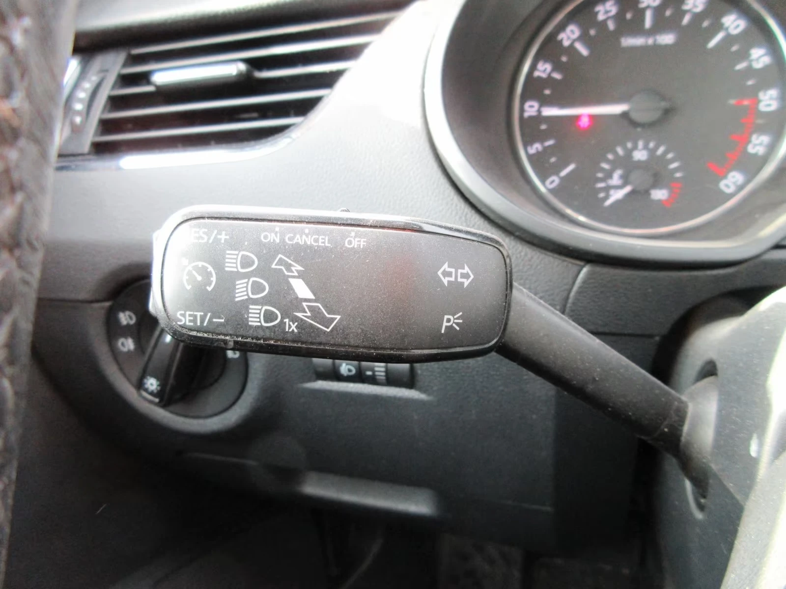Skoda Octavia Combi Ambition, снимка 12 - Автомобили и джипове - 55207284