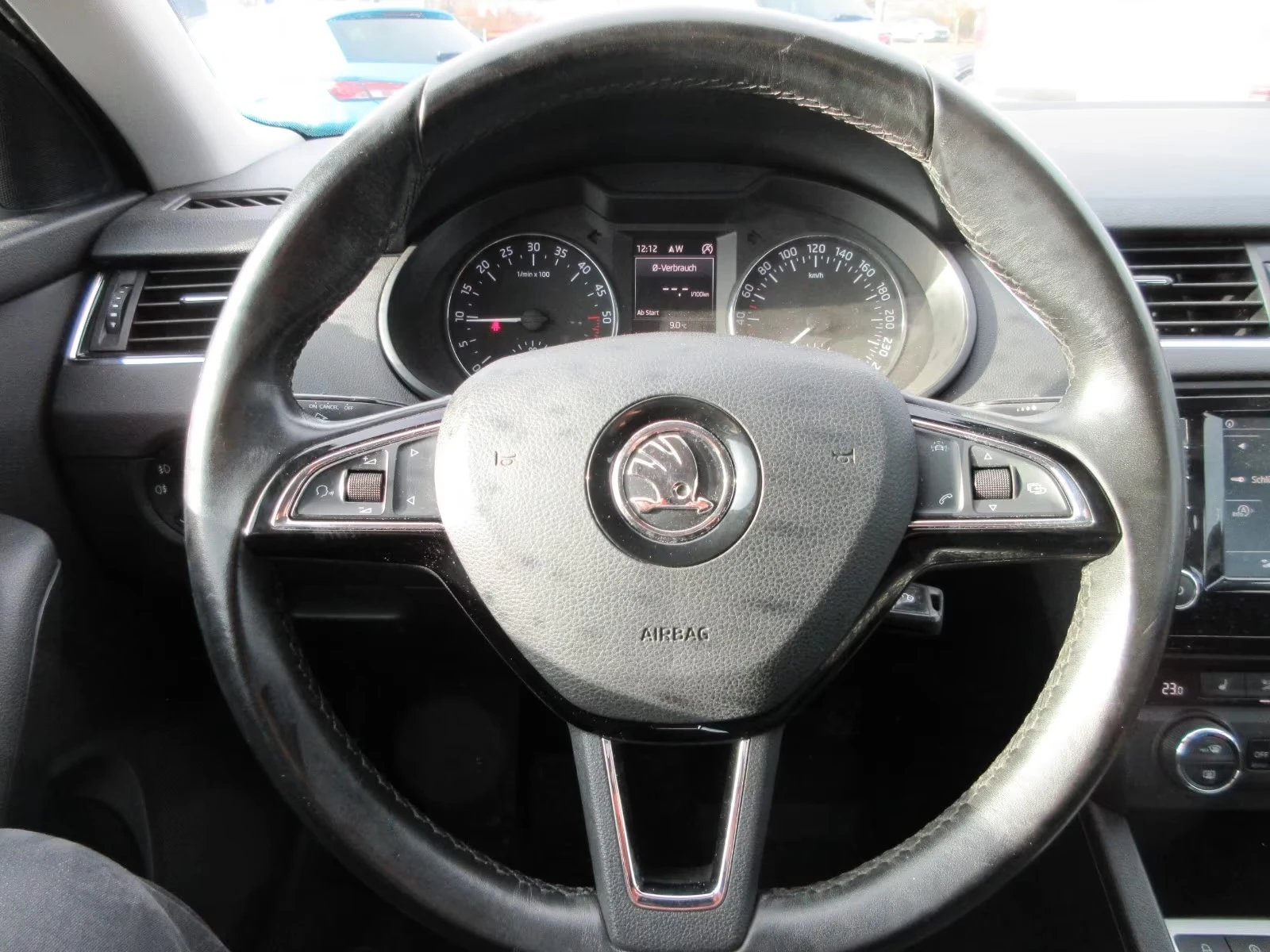 Skoda Octavia Combi Ambition, снимка 8 - Автомобили и джипове - 55207284