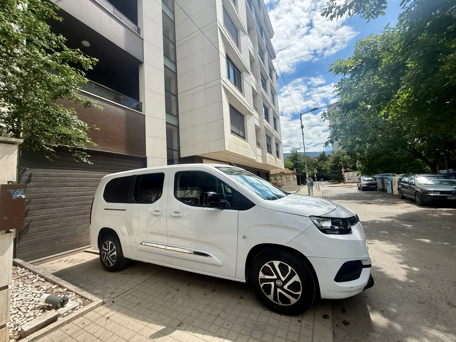 Peugeot Rifter Maxi-2 плъзгащи вр/Автомат/ЧистоНова в Гаранция!, снимка 5 - Автомобили и джипове - 55234780