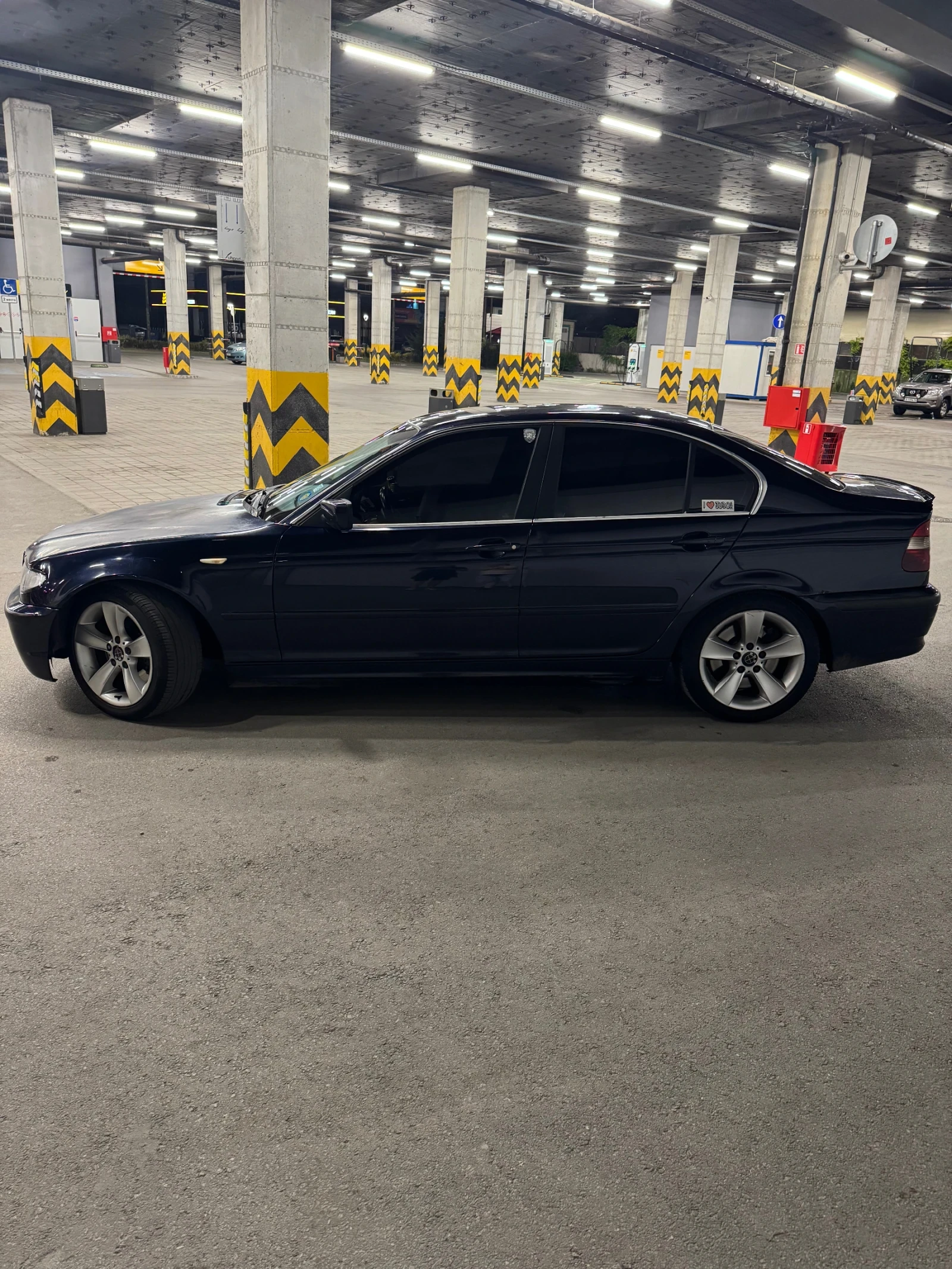 BMW 330, снимка 5 - Автомобили и джипове - 55318403